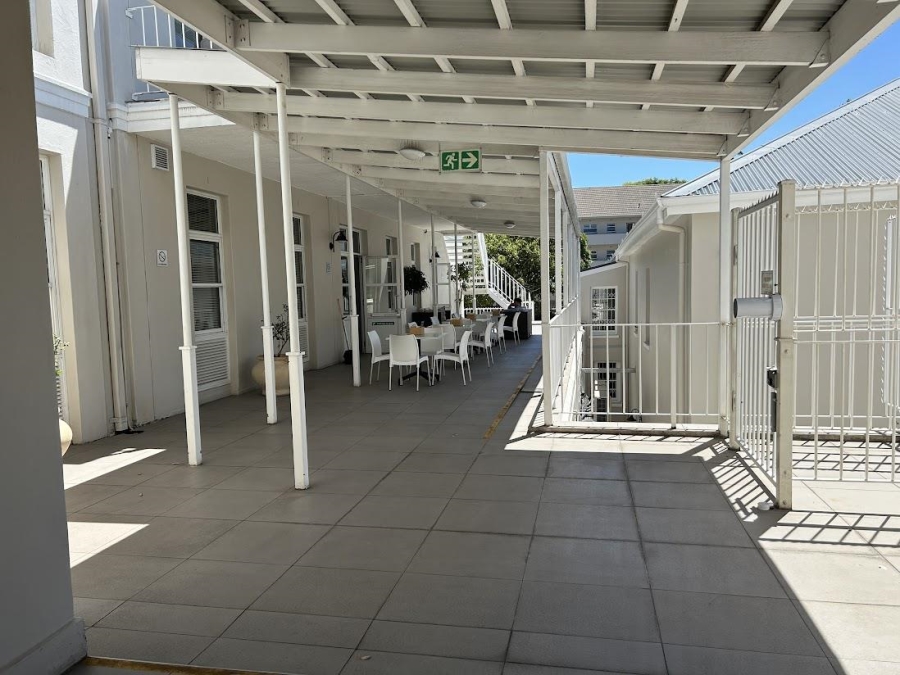 To Let commercial Property for Rent in Rondebosch Western Cape